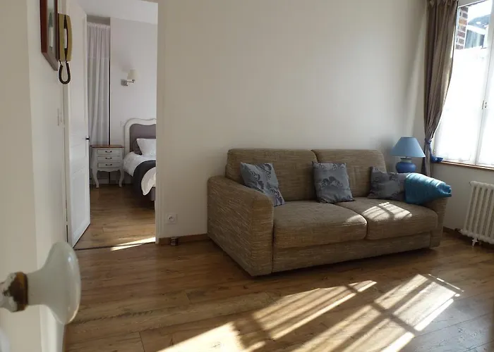 Le Charme à La Française * Honfleur