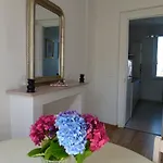 Le Charme A La Francaise Apartment
